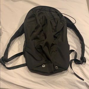 🍋Lululemon backpack in New condition!!
